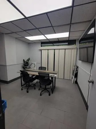 Professional office spaces featuring exterior and interior renovations. — photo 1