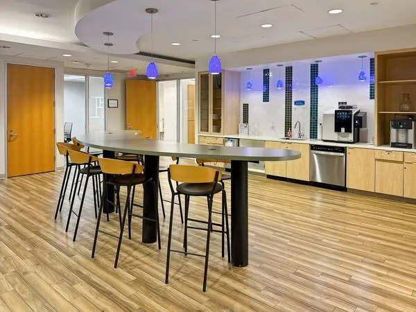 Conduct Interviews in a Professional Meeting Room (Miami) — thumbnail 3