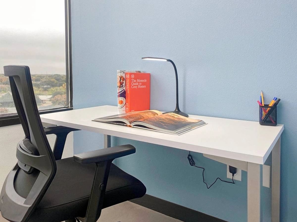 $909 Professional Small Office + Administrative Support (Miami) — thumbnail 5