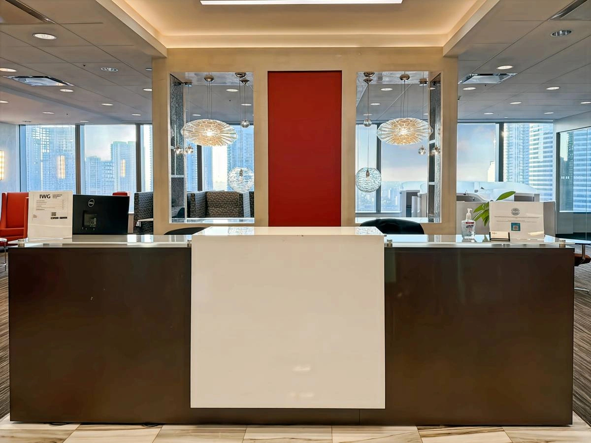 Regus coworking: When creative work needs a real DESK — thumbnail 4
