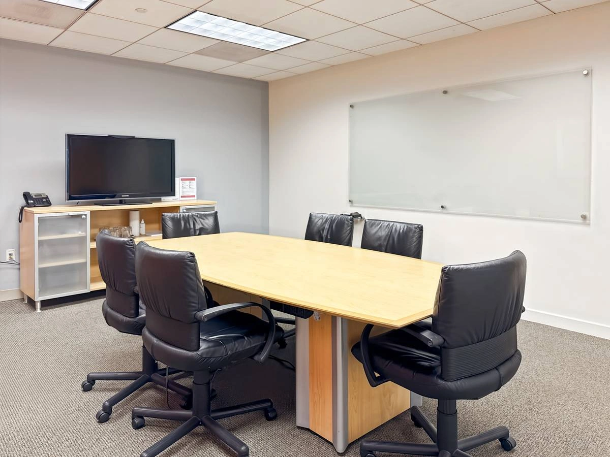 $399 CHANGE YOUR SCENERY – coworking available now (Miami) — photo 2
