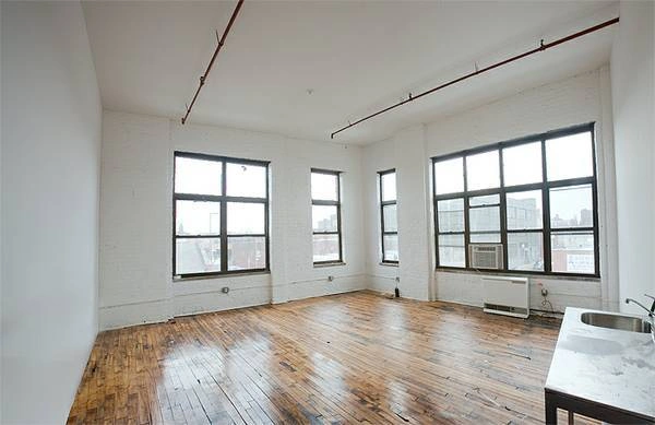 $1,800 / 600ft2 - __________Amazing CORNER LOFT Office___________High Ceiling___________ (WILLIAMSBURG right @ L train MORGAN STOP_________________)