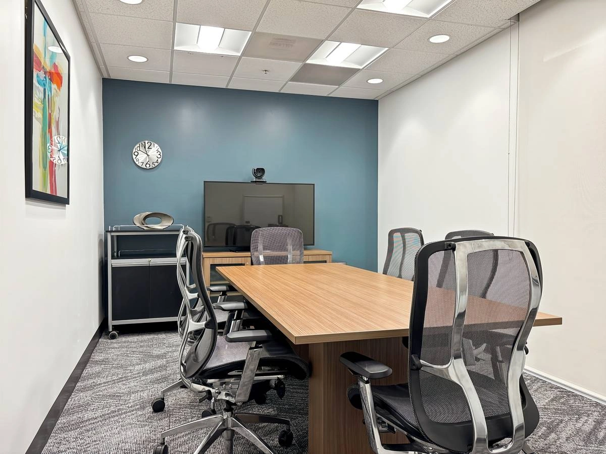 $59 Meeting Room at Burbank: Project a Professional Image (Burbank) — photo 6