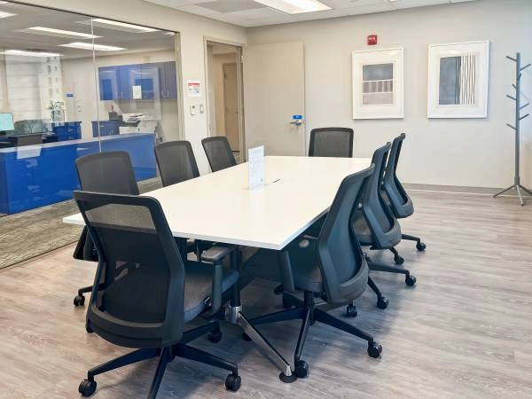 Private Office Available at 30% Off — photo 7