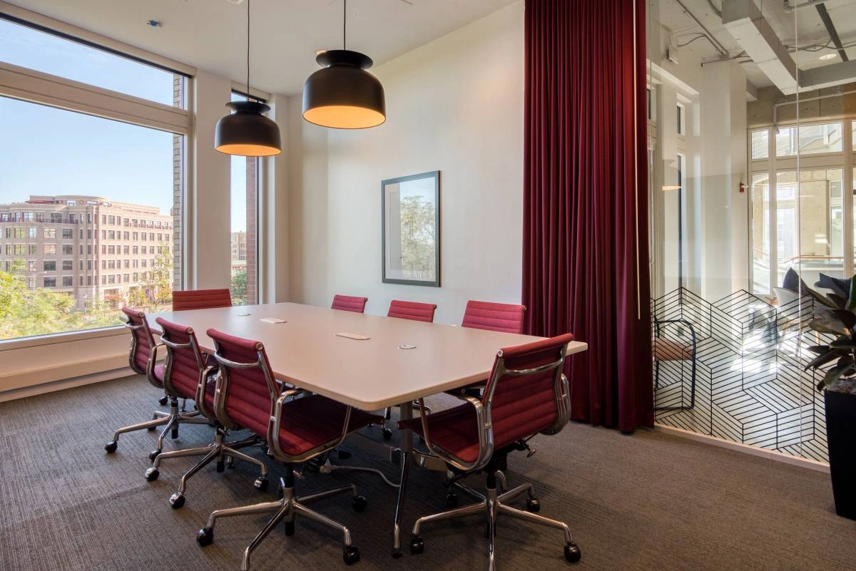 $95 Modern, elegant meeting spaces for your next big deal — thumbnail 6