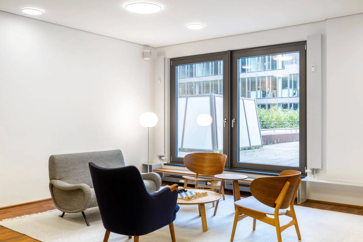 Last-Minute Meeting Room Available Today — photo 3