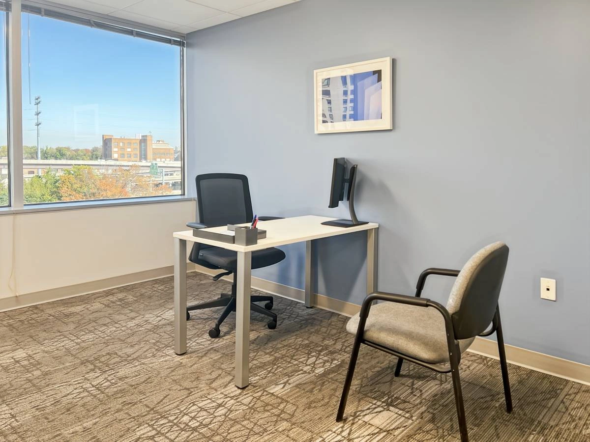 Private Office Deal | 30% Off — photo 2