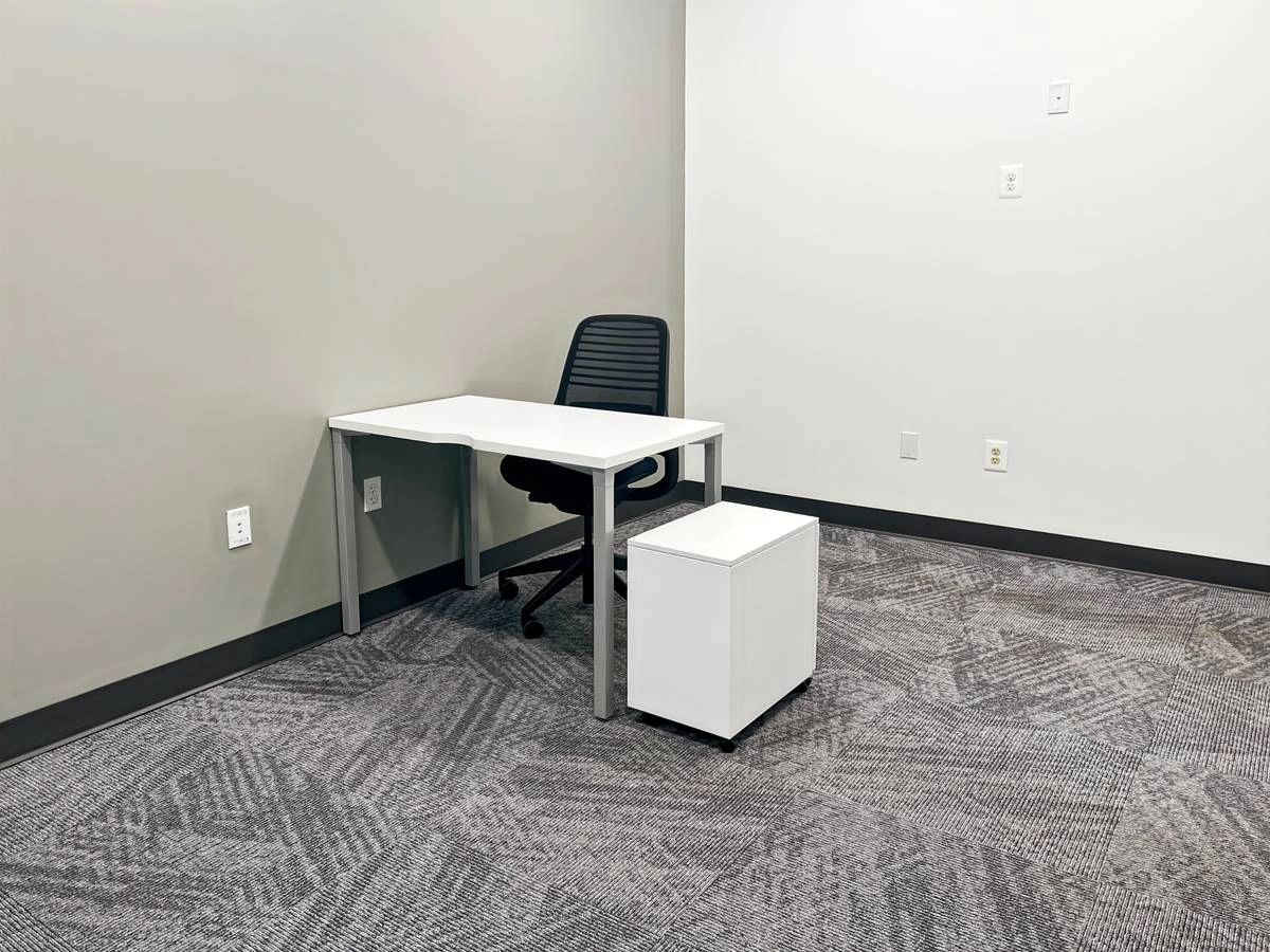 $899 ???? Private Office Deal | 10% Off (Alexandria) — photo 2