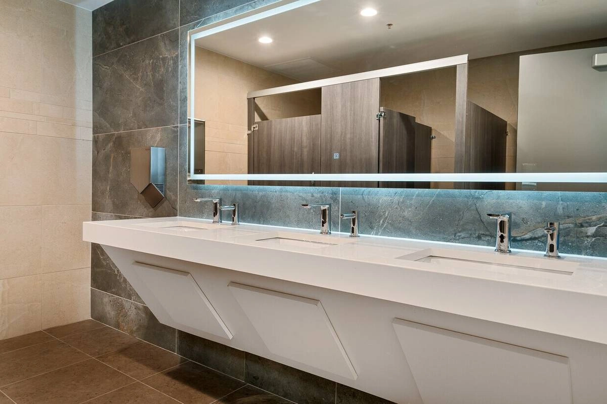 $8,075 / 4507ft2 - NEW MODERN 4507 SF SPACE BY O'HARE INTN'L, I-294, ROSEMONT + MORE! (Schiller Park, Franklin Park, Northlake, Rosemont, Norridge) — thumbnail 10