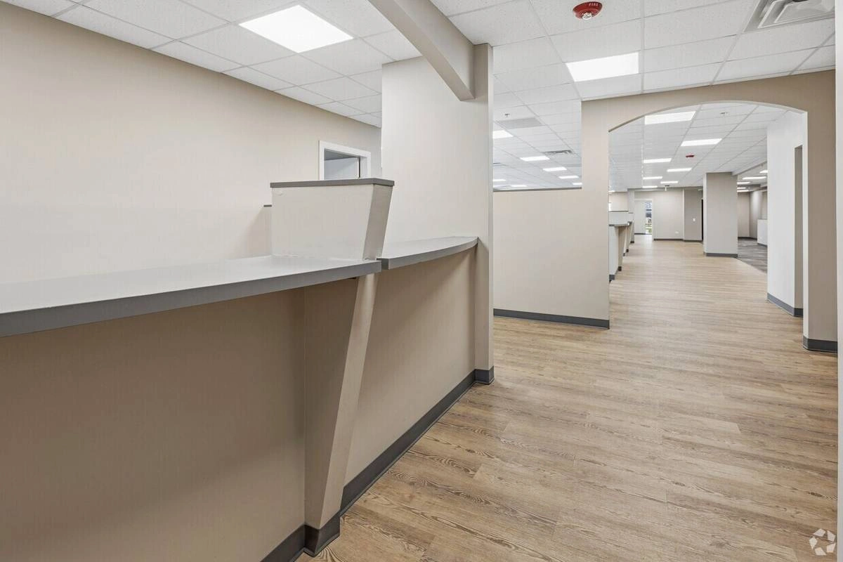 $8,075 / 4507ft2 - NEW MODERN 4507 SF SPACE BY O'HARE INTN'L, I-294, ROSEMONT + MORE! (Schiller Park, Franklin Park, Northlake, Rosemont, Norridge) — thumbnail 4