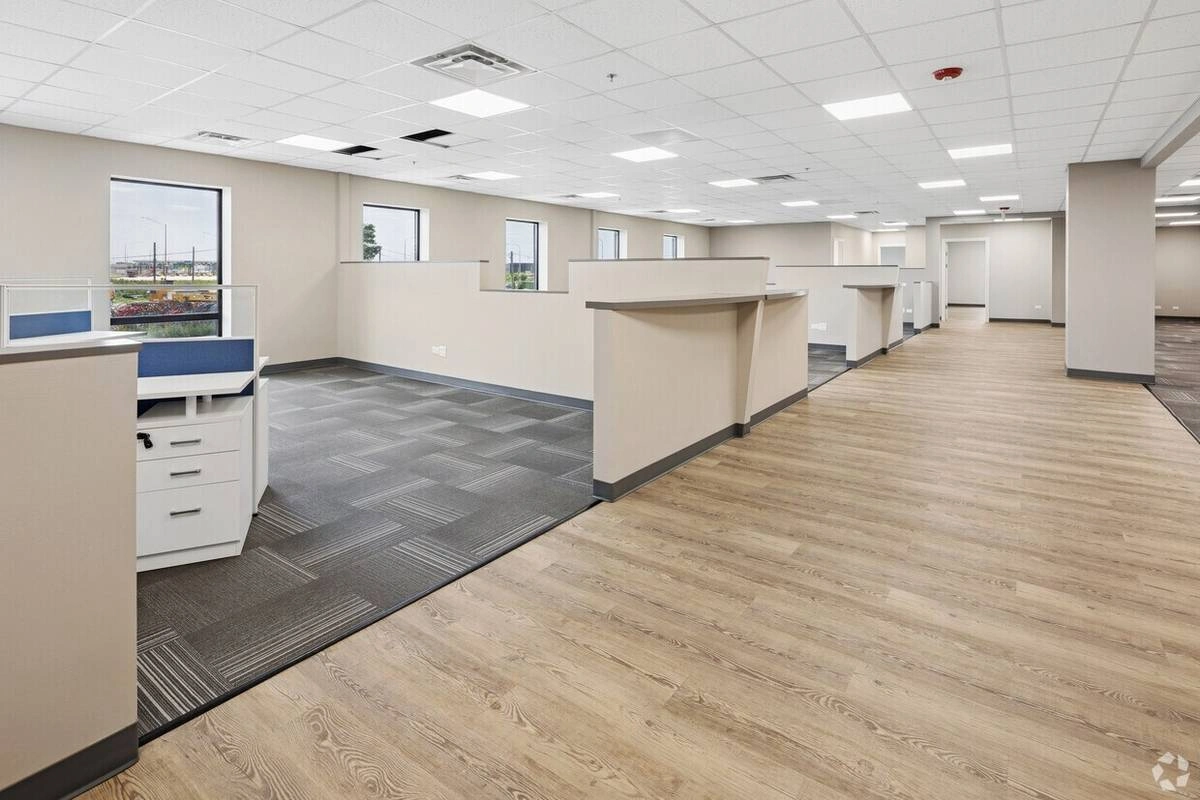 $8,075 / 4507ft2 - NEW MODERN 4507 SF SPACE BY O'HARE INTN'L, I-294, ROSEMONT + MORE! (Schiller Park, Franklin Park, Northlake, Rosemont, Norridge) — thumbnail 2