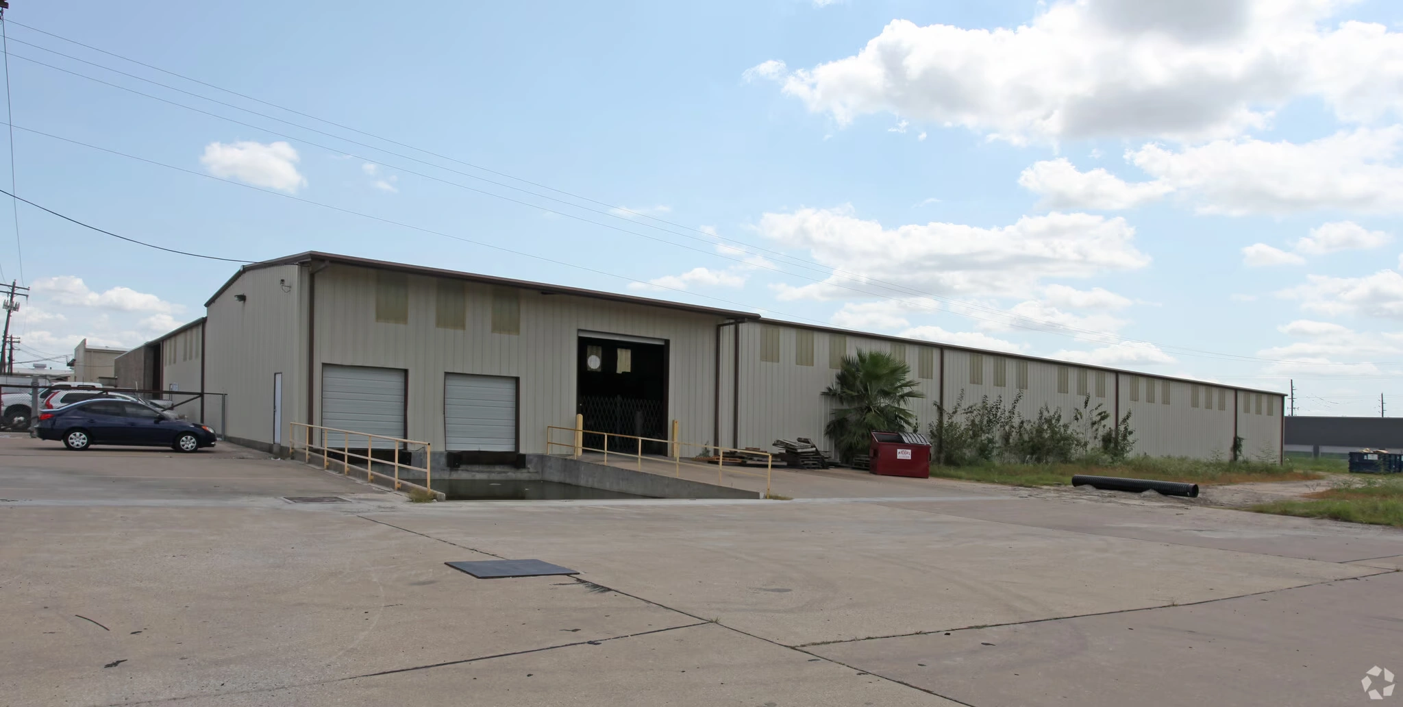 $7,728 / 11200ft2 - Atco Warehouse (Houston) — thumbnail 2