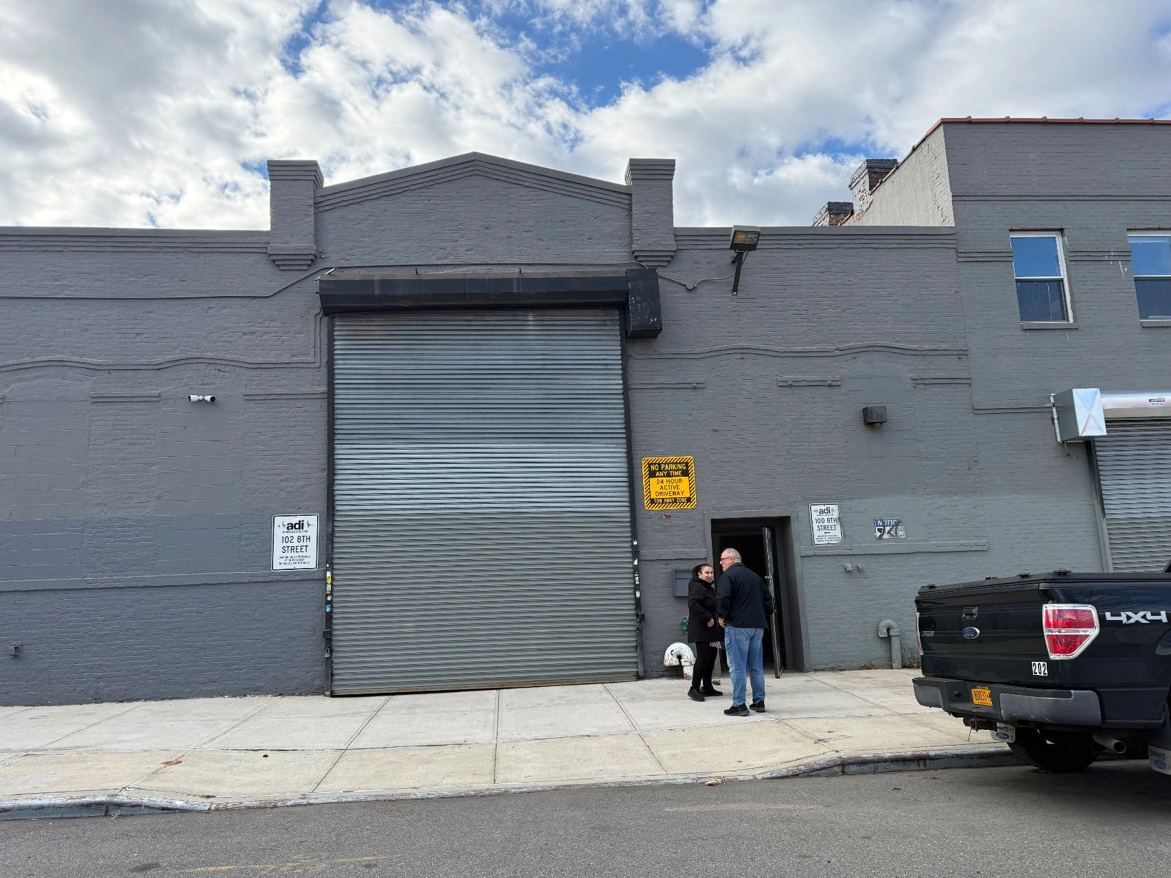 WAREHOUSE FOR LEASE — photo 1