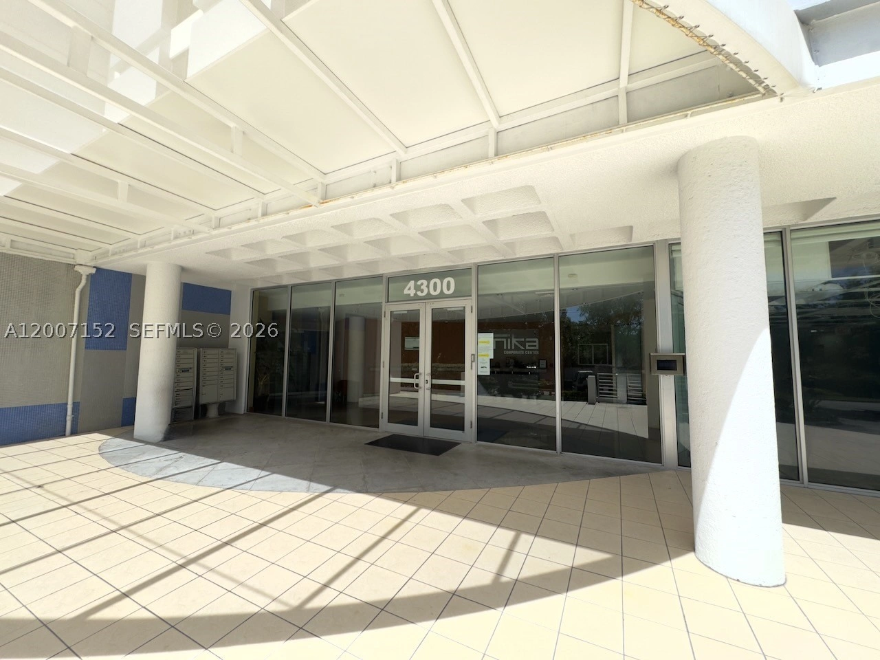 utique second-floor office