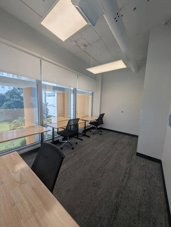 $1,249 / 150ft2 - Upgrade Your Workspace & Save $300 - PRIVATE OFFICE — thumbnail 3