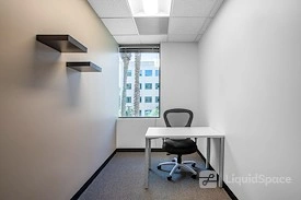 Meeting Room for 10 - Regus West Covina — photo 8