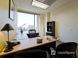 Day Office for 6 - Regus Brand Boulevard — photo 2