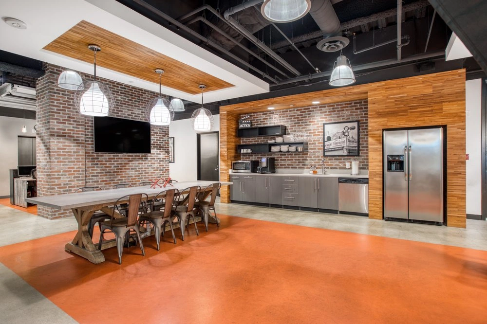 Private Office for 3 - Regus Burbank Media District — photo 5