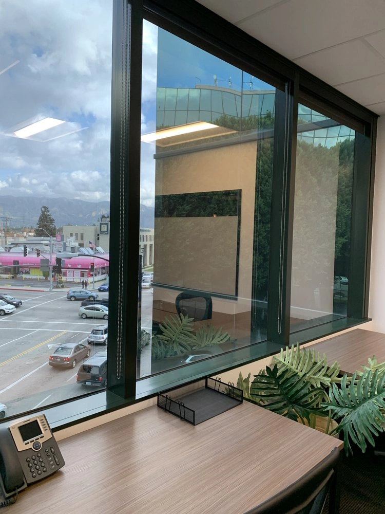Day Office for 1 - Regus Burbank Media District — photo 3