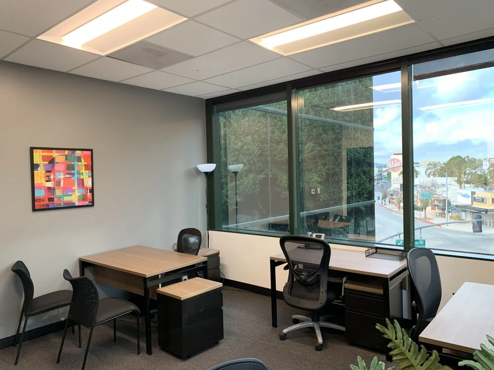 Day Office for 2 - Regus Burbank Media District — photo 4