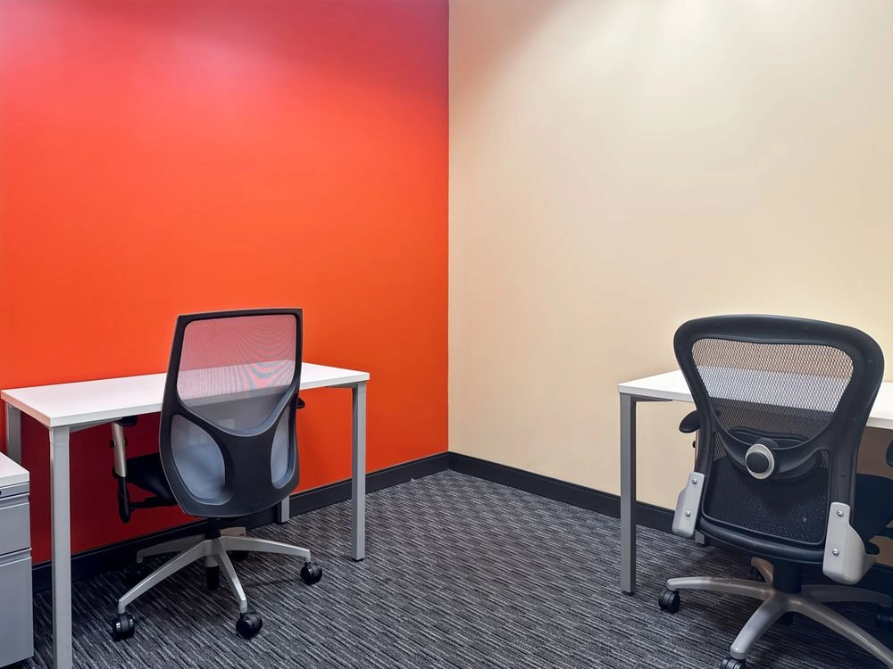 Private Office for 2 - Regus Oppenheimer Tower — photo 2