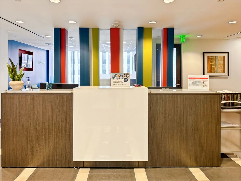 Private Office for 10 - Regus Oppenheimer Tower — photo 5