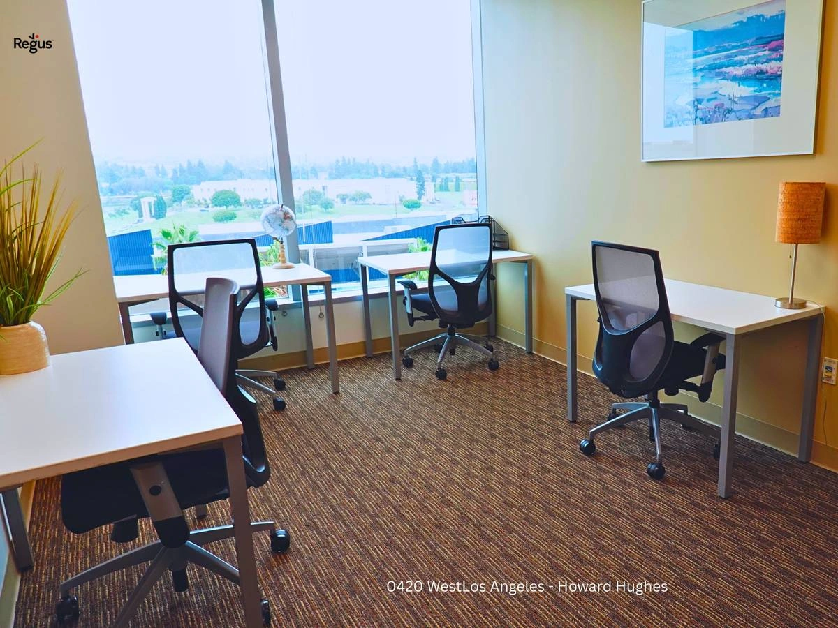 $129 No assembly required with our coworking office (Los Angeles) — photo 2