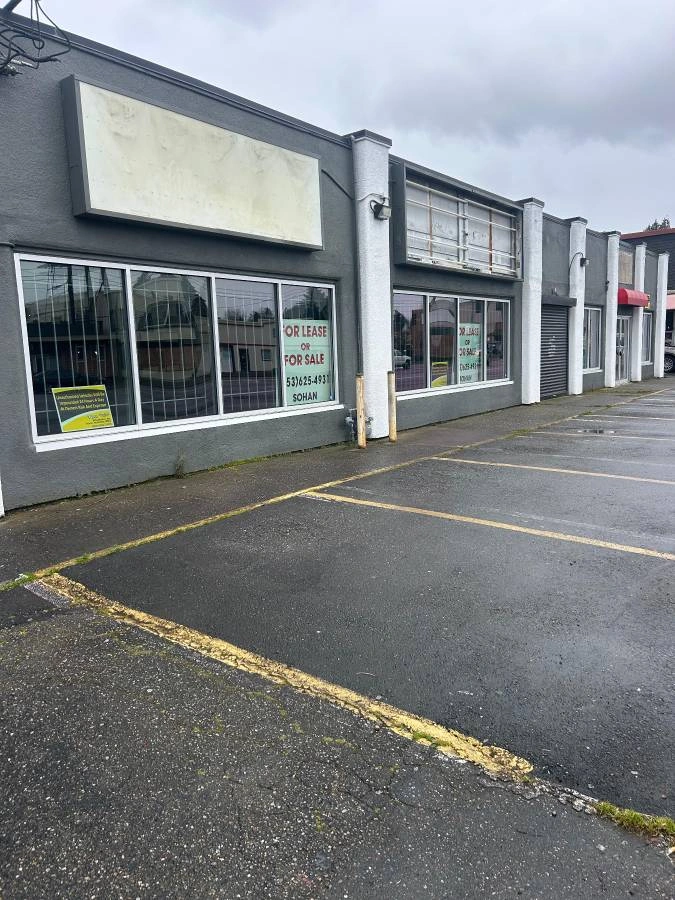 Great Building available for Lease — photo 9