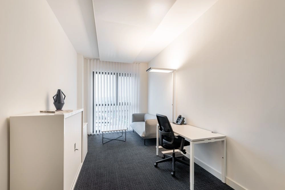 Regus S White Road — Private Office — Monthly — photo 3