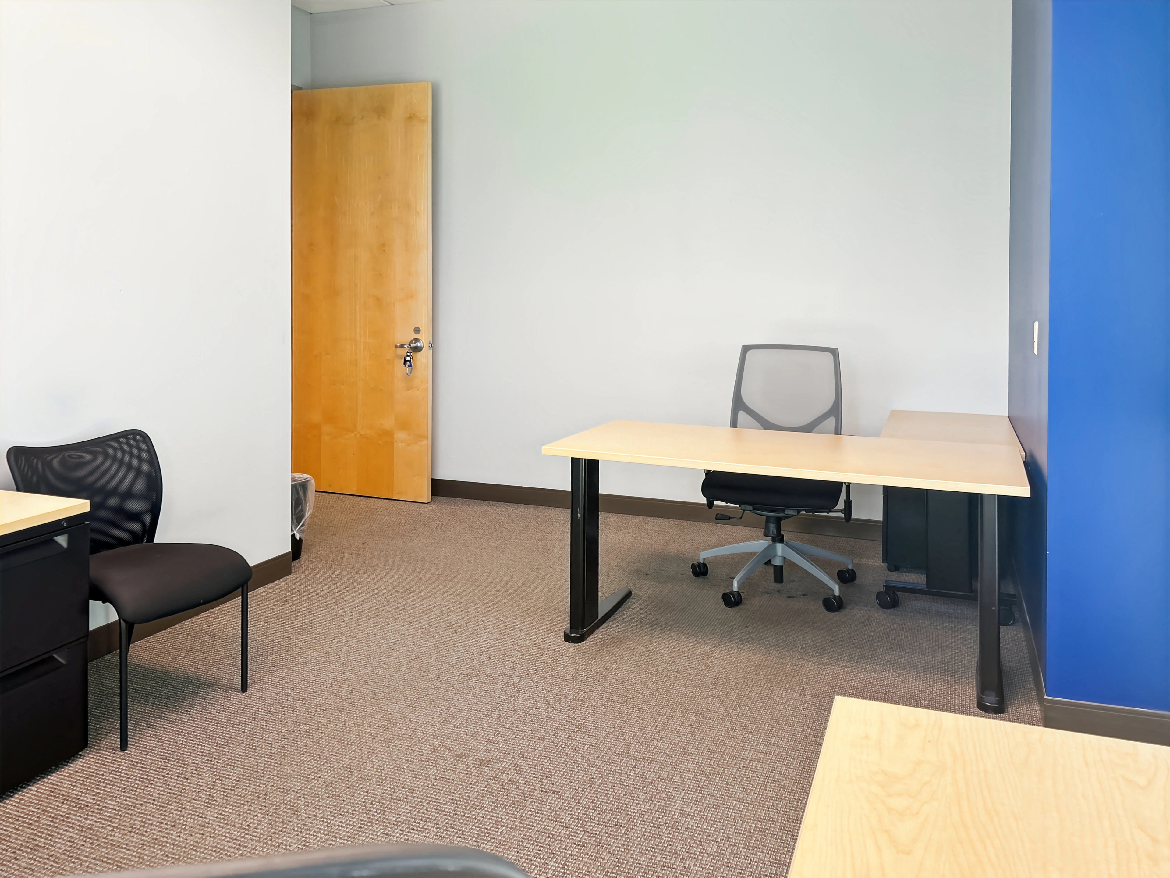 Regus Iron Point Folsom — Day Office for 4 — Hourly — photo 3