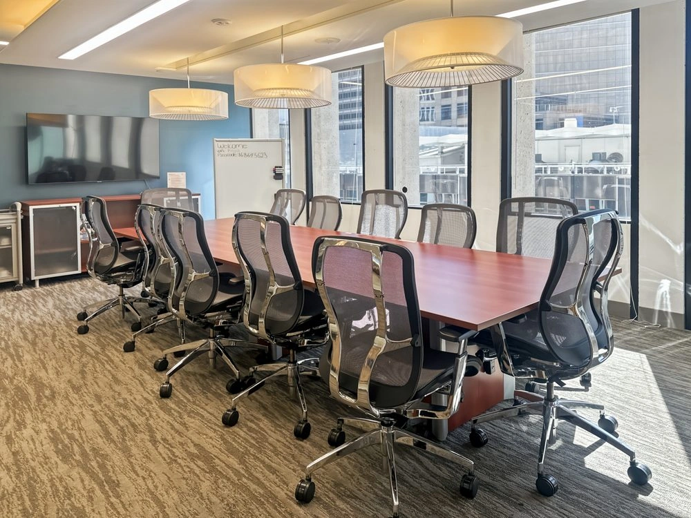Regus 50 California Street — Meeting Room 10 Persons — Hourly
