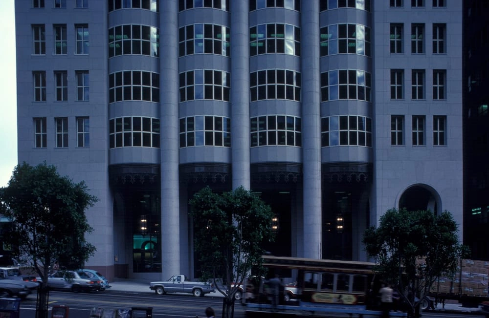 Regus 580 California Street — Private Office 4 Persons — Monthly