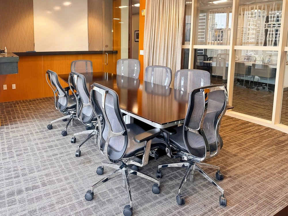Regus 580 California Street — Day Office 8 Persons — Hourly