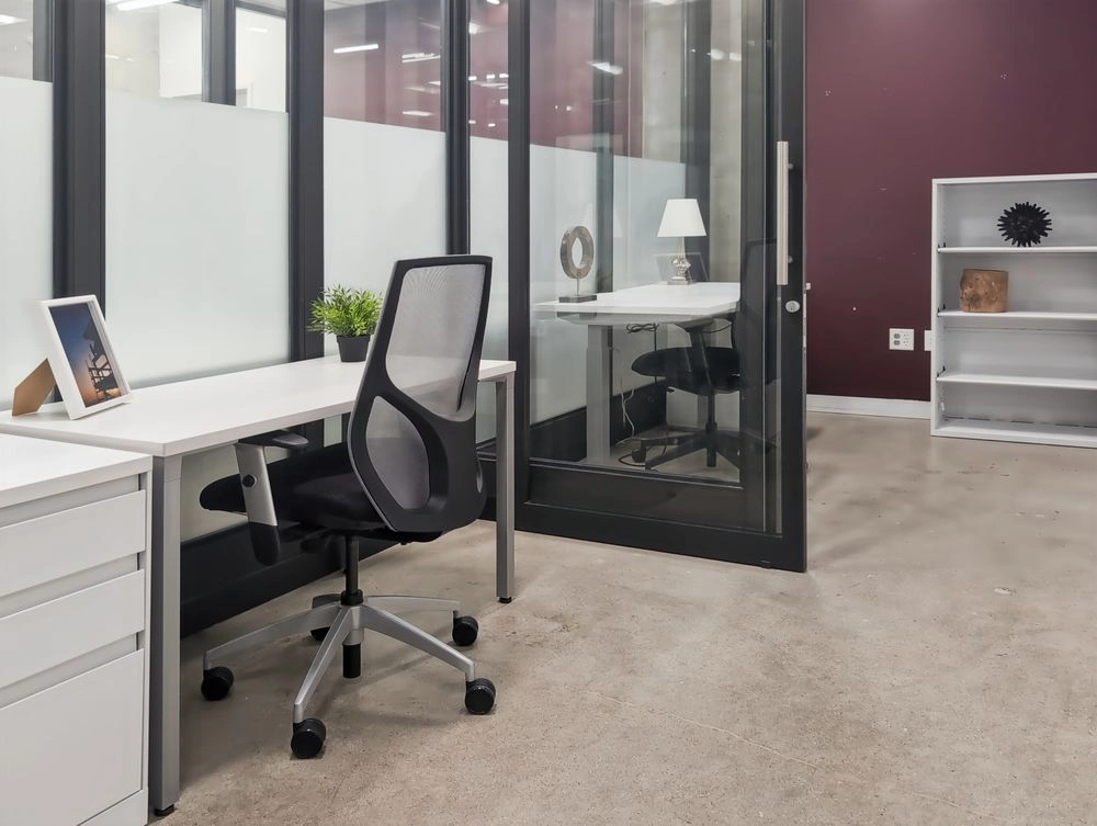 Spaces Mission & 3rd — Day Desk 1 Person — Hourly