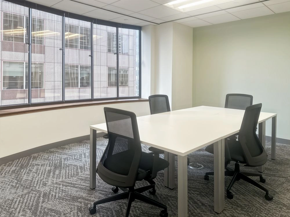 Spaces 101 Montgomery Street — Day Office 8 Persons — Hourly — photo 2