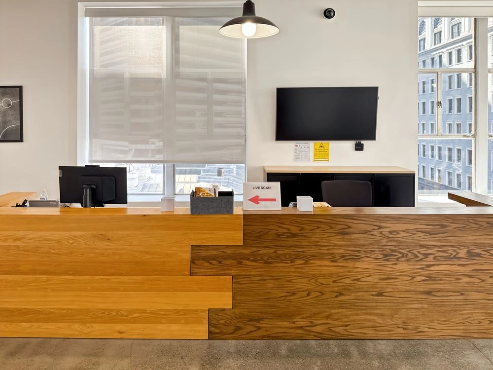 Regus Tribune Building — Day Office 3 Persons — Hourly — photo 5