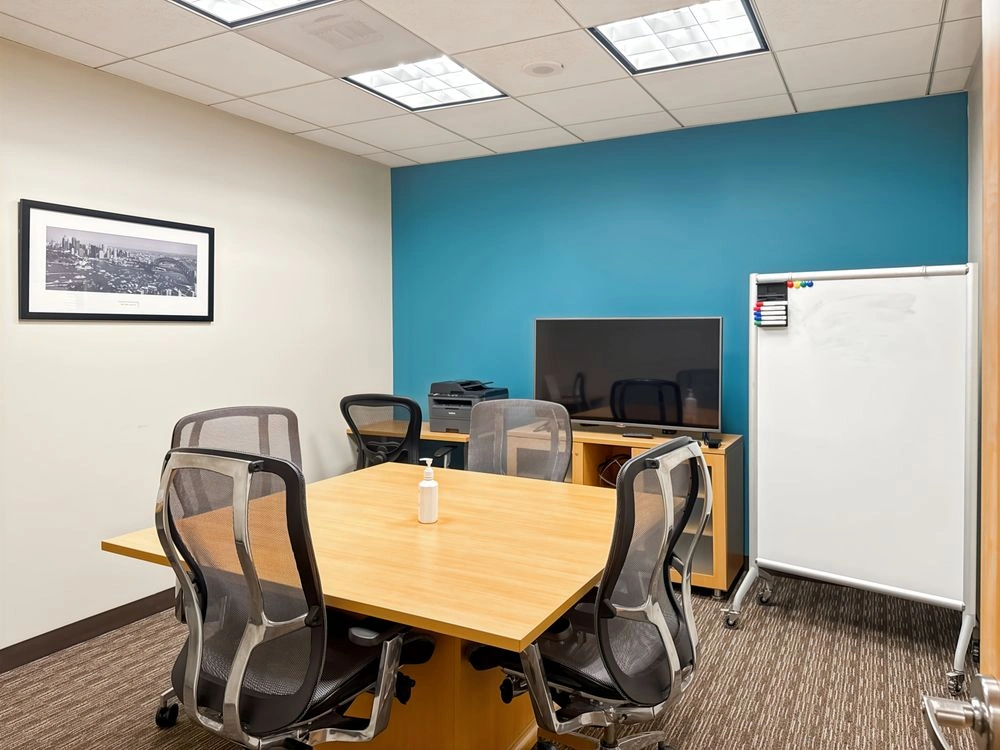 Regus Lake Merritt — Team Office 15 Persons — Monthly — photo 3