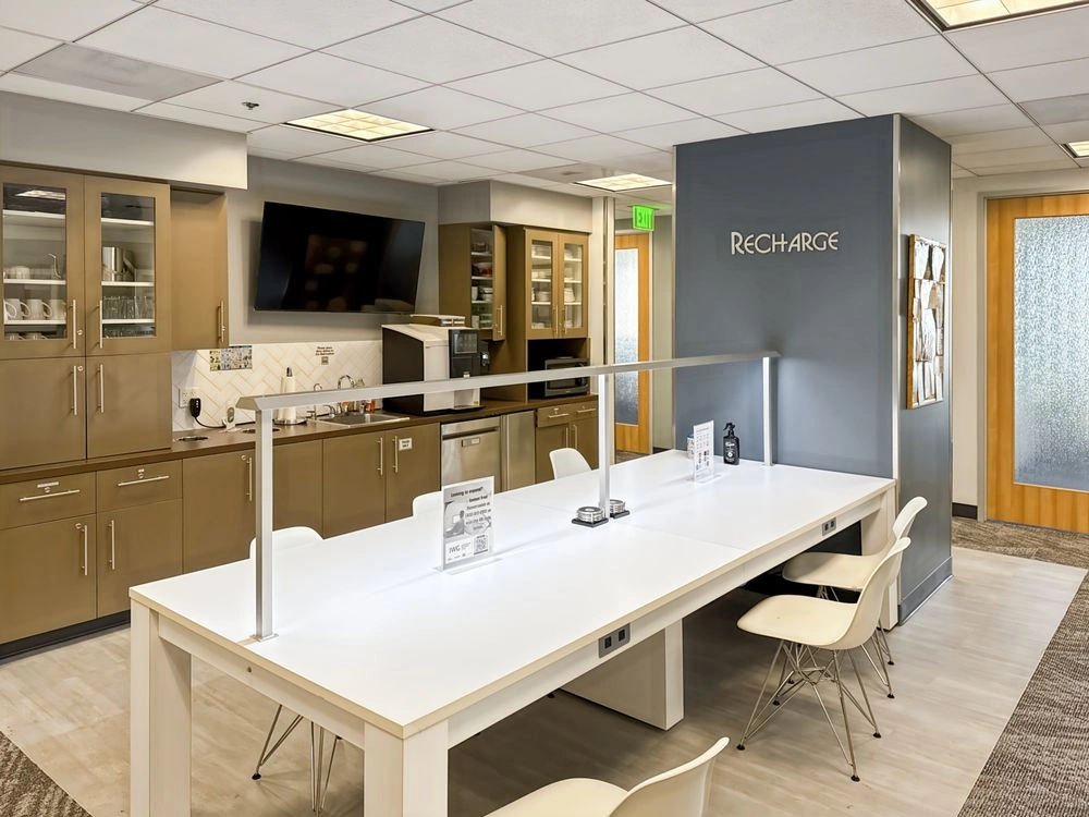 Regus Lake Merritt — Team Office 15 Persons — Monthly — photo 4