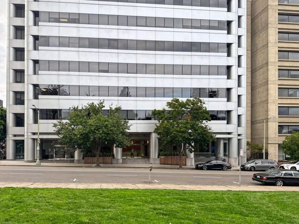 Regus Lake Merritt — Day Office 8 Persons — Hourly — photo 2