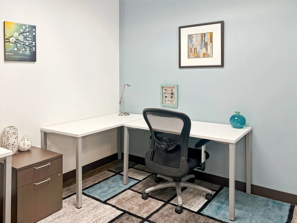 Regus Lake Merritt — Day Office 8 Persons — Hourly — photo 3