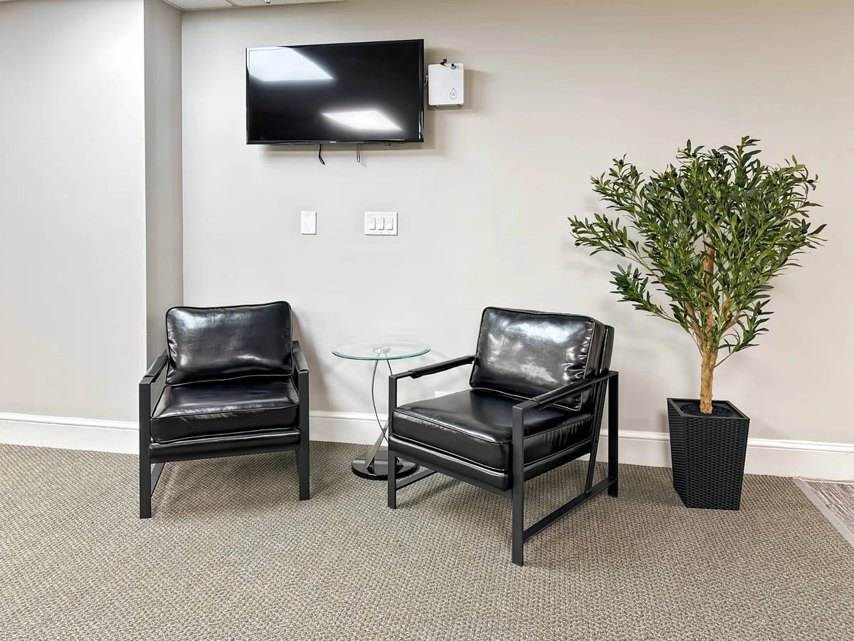 Small Office Deal — 15% Discount — photo 3