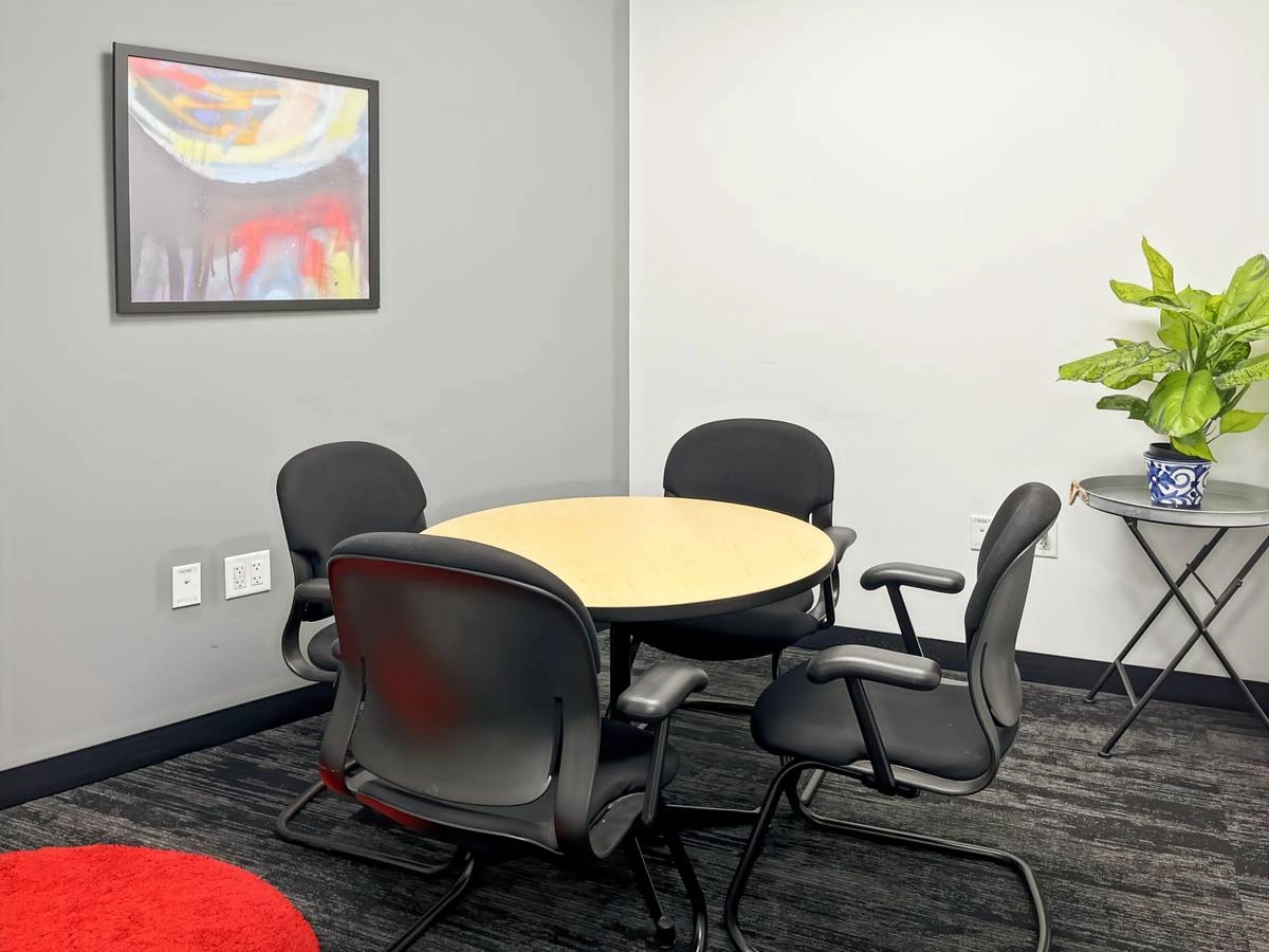 Start with a Virtual Office, Upgrade as You Grow — photo 5